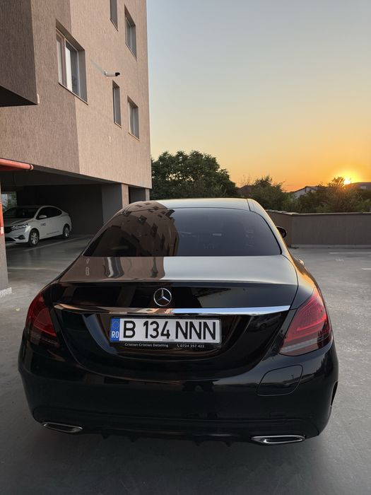 Vând Mercedes C300 Hybrid 4matic