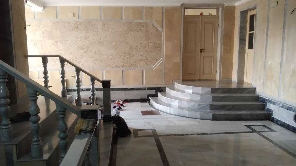 Сотилади 8 соток ховли М.Улугбек район Улугбек шахарчаси №20 Умида