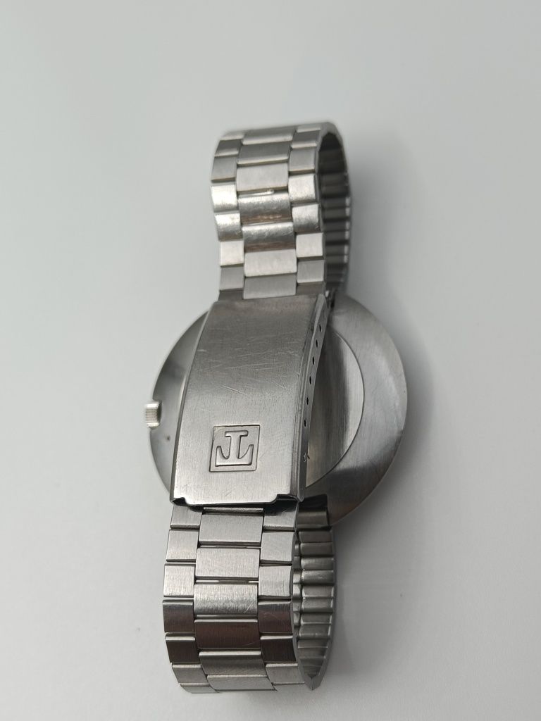 Tissot Seastar Seven "UFO" 40mm
