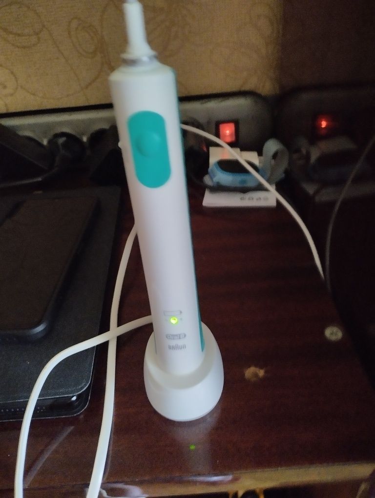 Четки за зъби орал би OralB