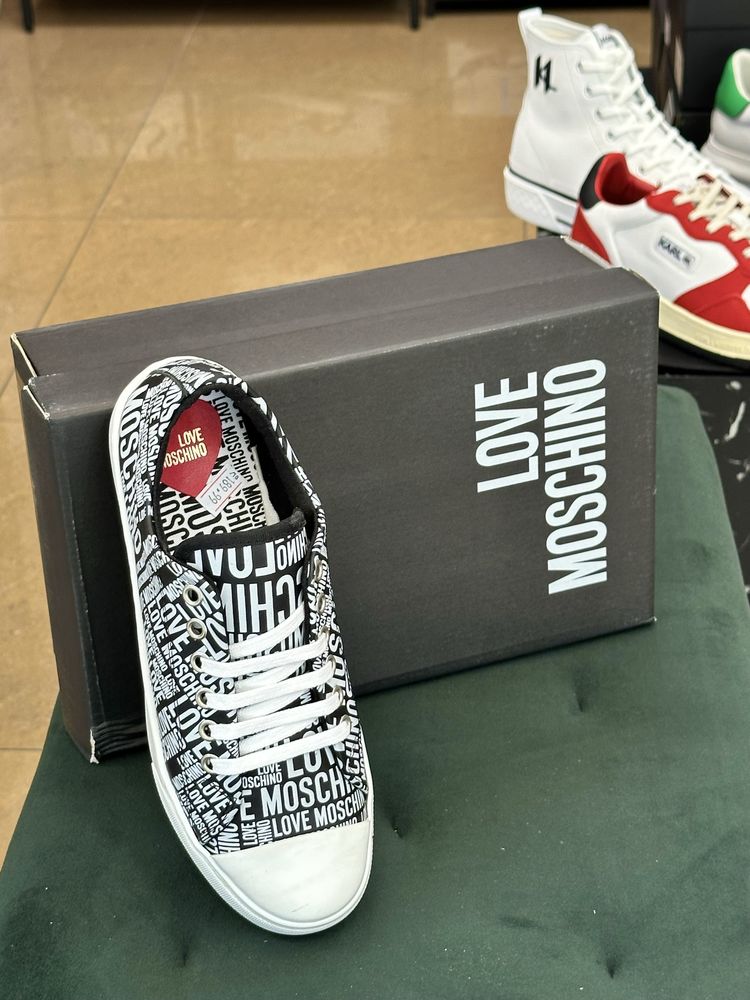 Дамски сникърси Love Moschino 36