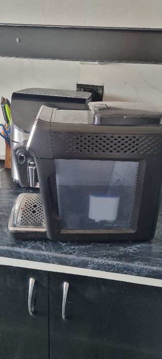 Expresor automat  cu rasnita Philips Latte Go 4300