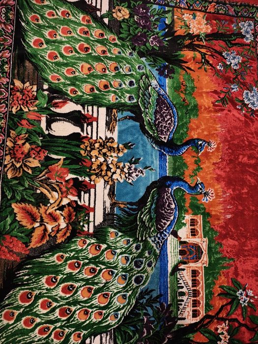 Carpetă de perete cu păuni