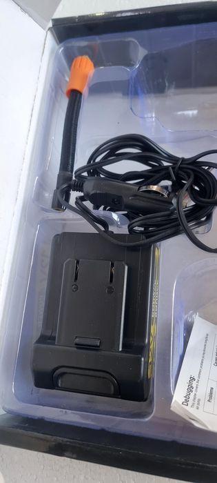 Автомобилен компресор, комплект с USB кабел за зареждане, бързо надува