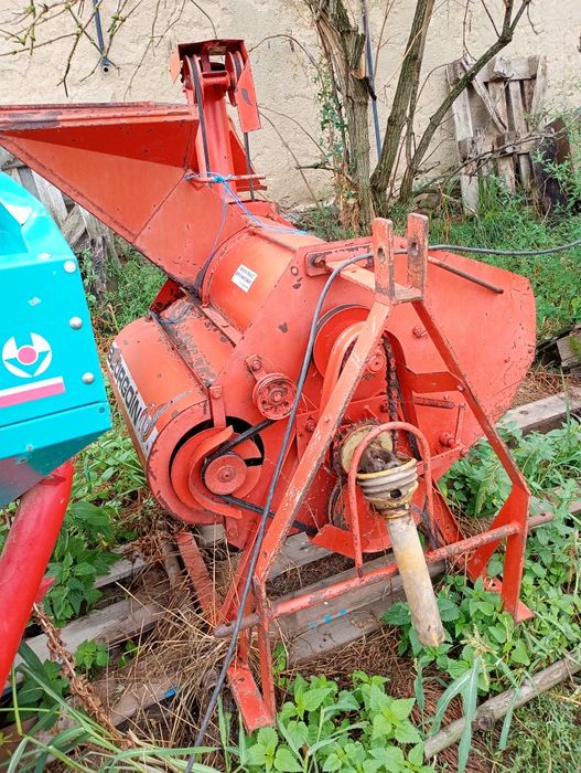 Batoză porumb Bourgoin Bamby