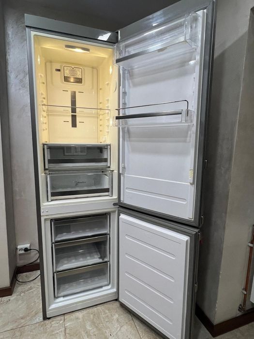 Frigider  Whirlpool folosit