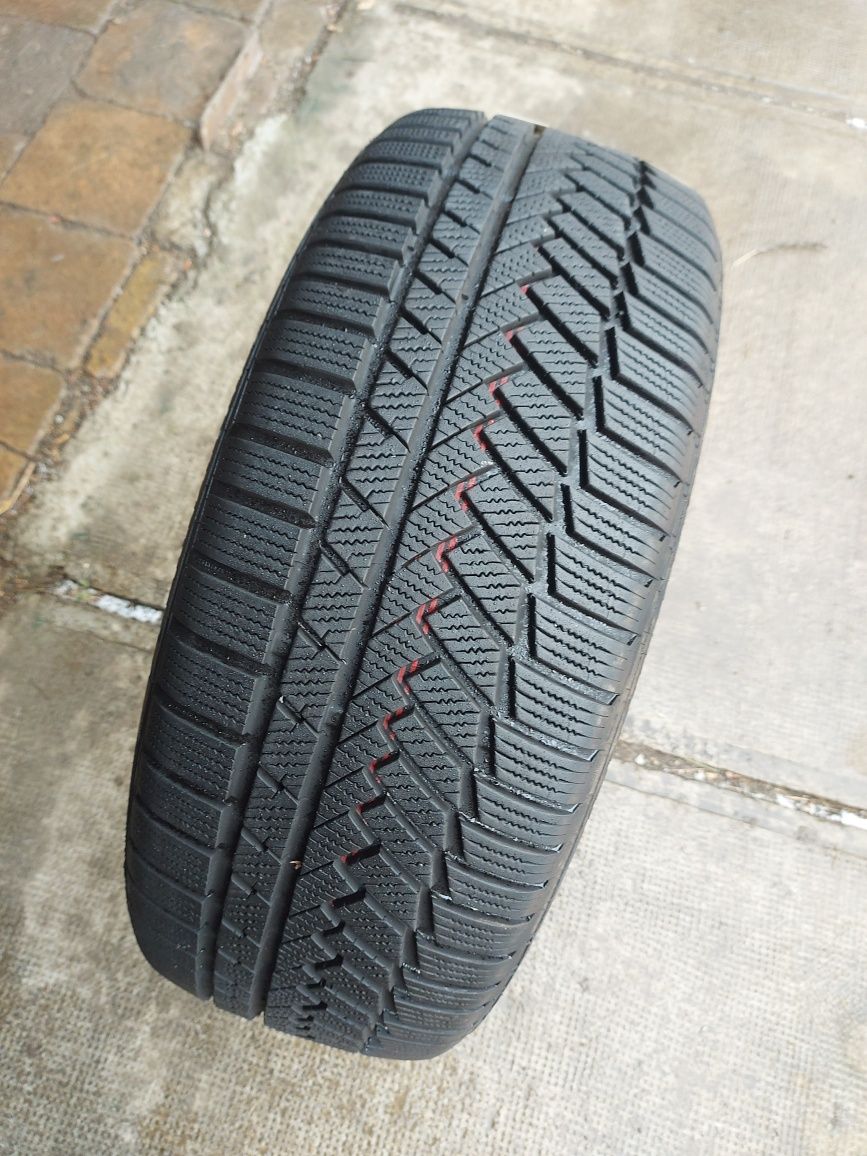 O bucată 255/45 R20 M+S iarnă - una Continental Michelin