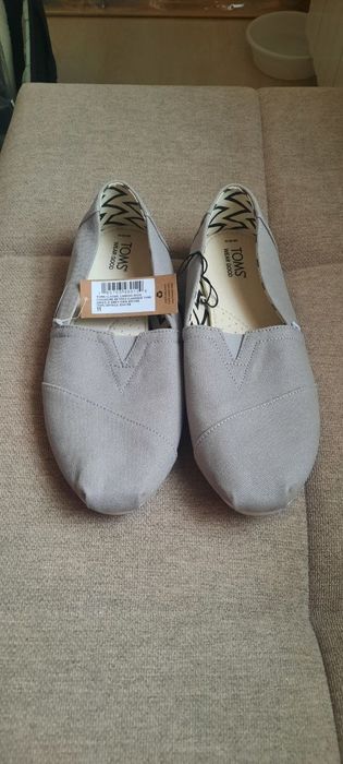 Женские туфли и босаножки