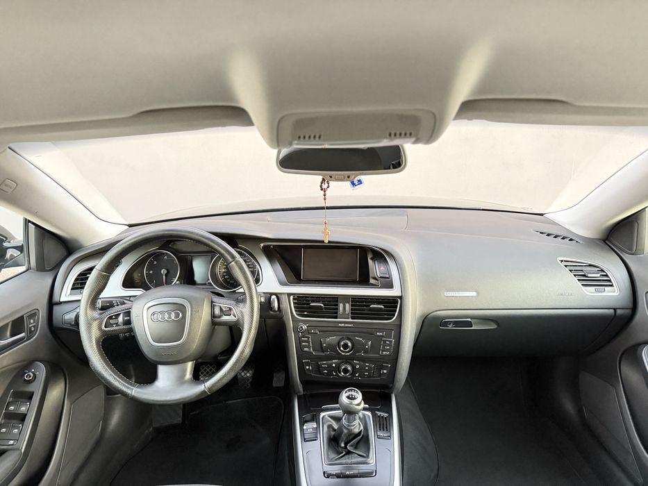 Audi A5 2.0TDI 143CP Euro5 *LED*Xenon*Sportback