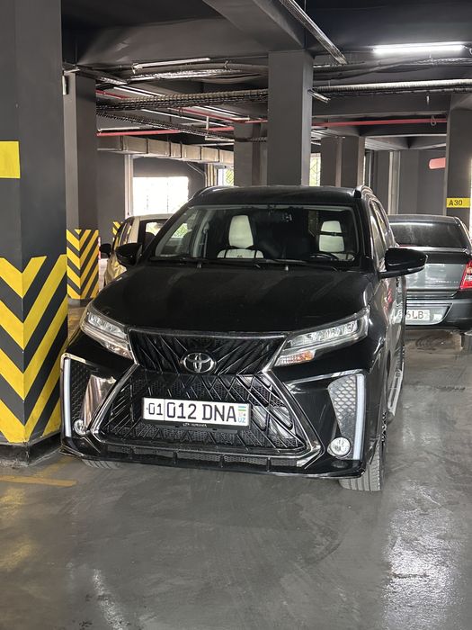 Toyota Rush 2023 год, 28000 км пробег  своя на фирме 1.5 мотор автомат