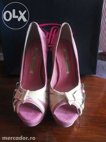 Pantofi dama Buffalo London