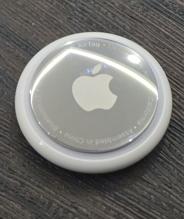 Apple Airtag локатор