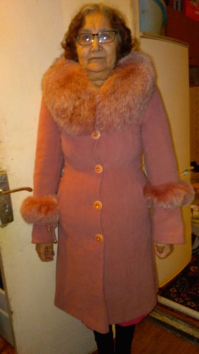 Продам зимние пальто