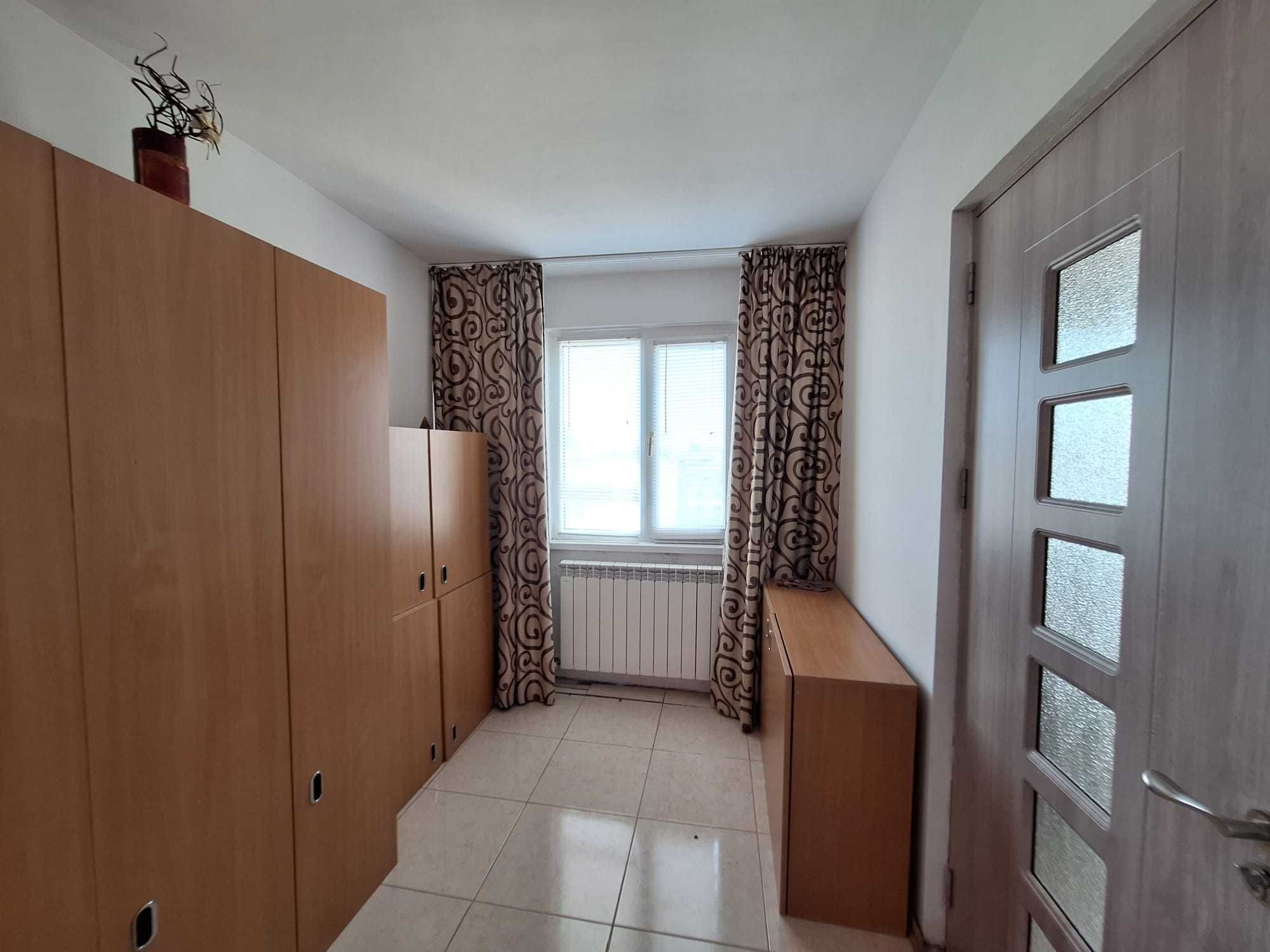 Apartament cu doua camere nedecomandate, în suprafață de 31 mp.