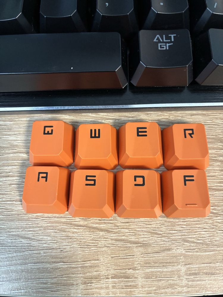 Геймърска Mеханична Клавиатура Bloody B820R Red Switch