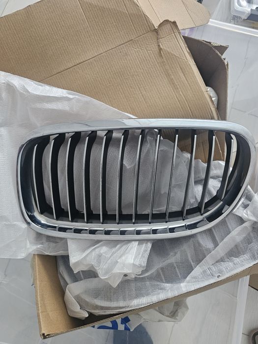 Grila e90 lci originală
