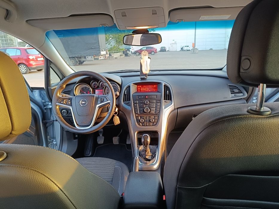 Opel Astra J Enjoy 1.6 CDTI