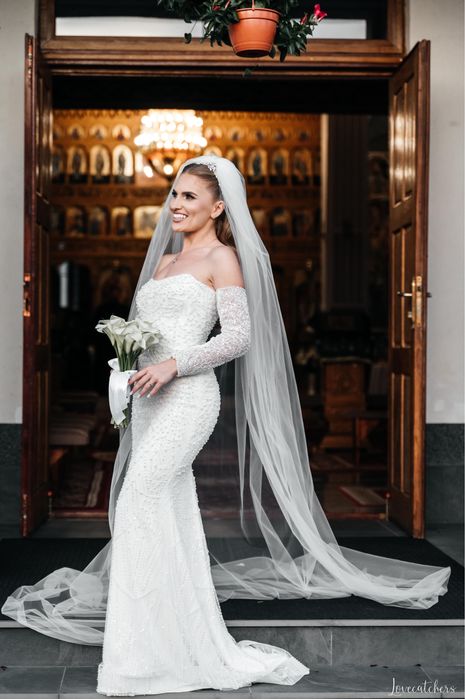 Vând rochie de mireasă, model spectaculos