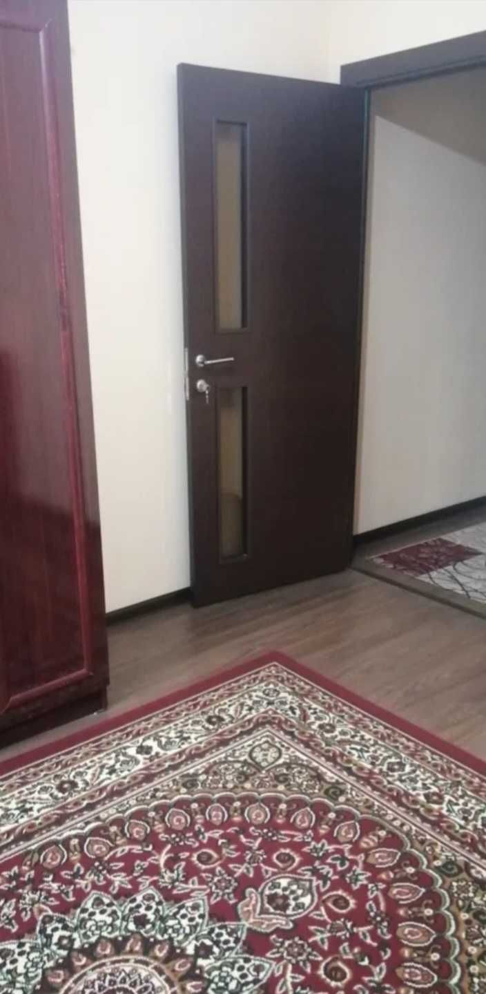 Sergili 8 xudud yolni usti 3 xona razdelniy 400 lubboyiga beriladi.