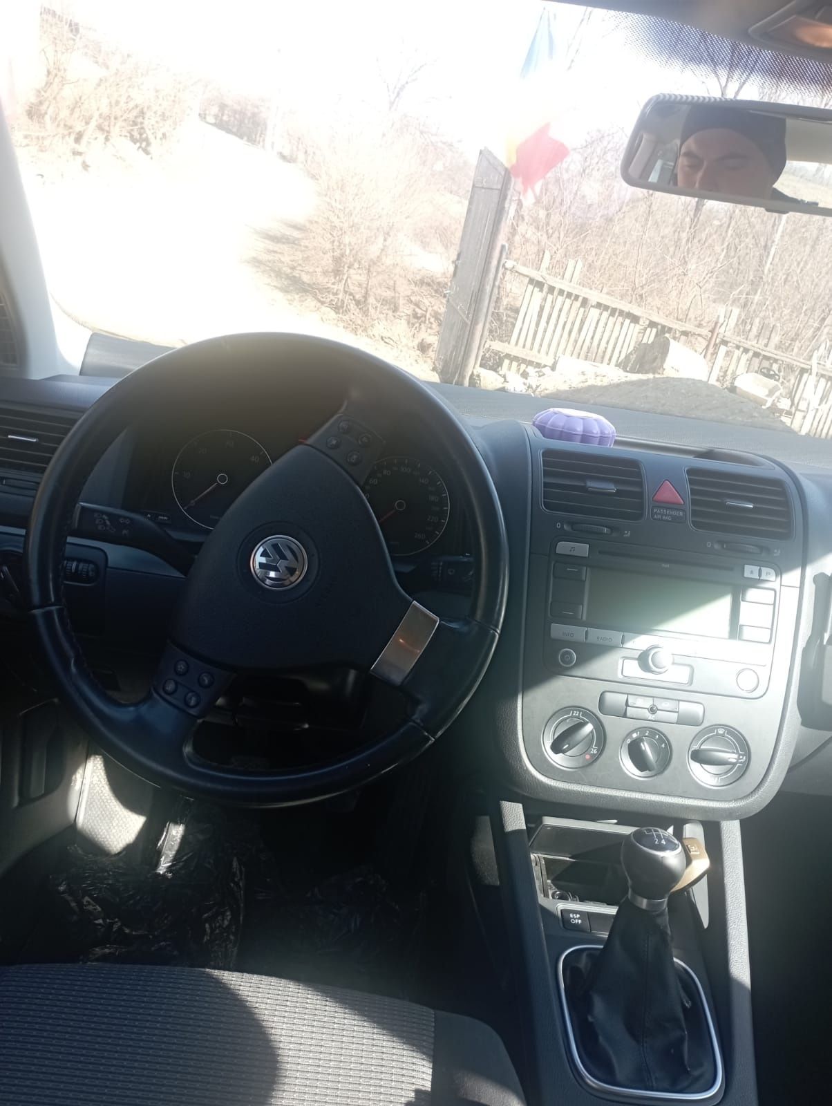 Vând sau schimb golf 5