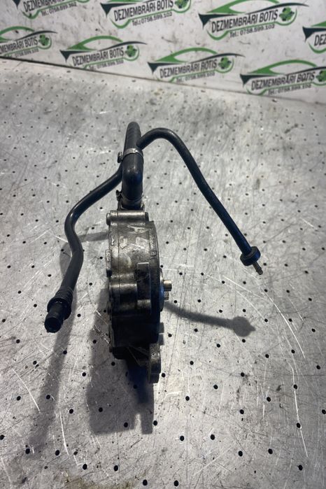 Pompa vacuum mecanica 03L 145 100 Audi A4 B8/8K