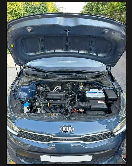 Продается Kia Rio 2018г (108 тыс пробег) Цвет Синий Дымчатый