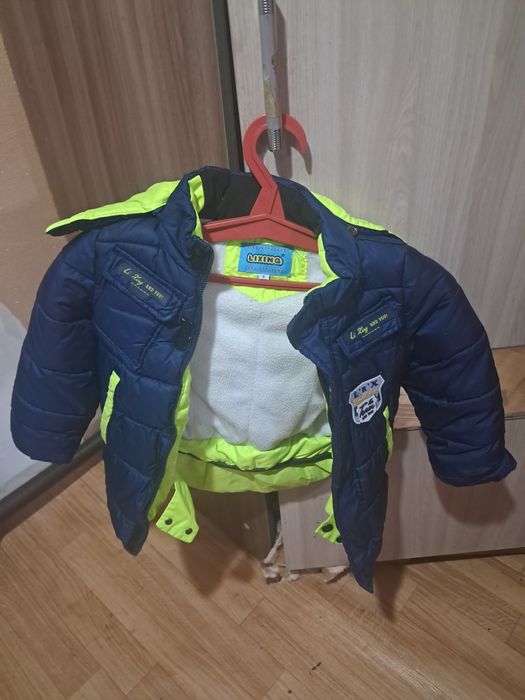 Продаю детскии вещи