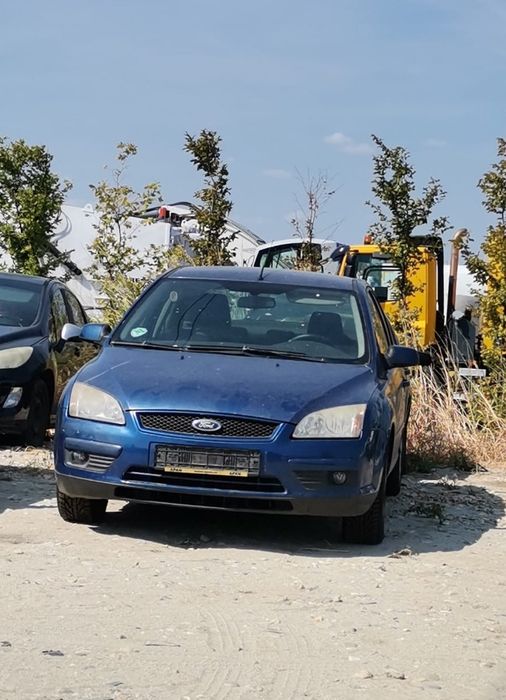 Bara fata capota trager usa Ford Focus