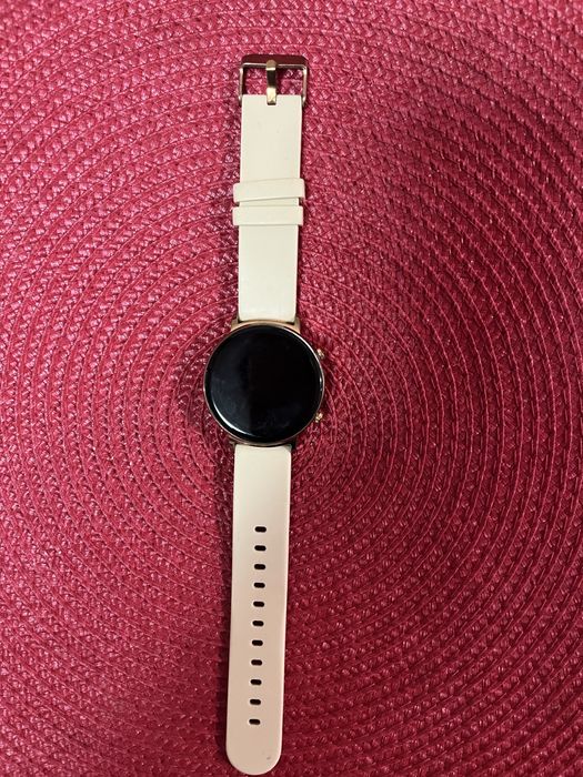 Смарт часовници с функция за звънене по телефон