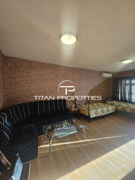 Дава се под наем Двустаен апартамент в Бургас, Славейков - 60 кв.м за 433.5 € - Снимка #1