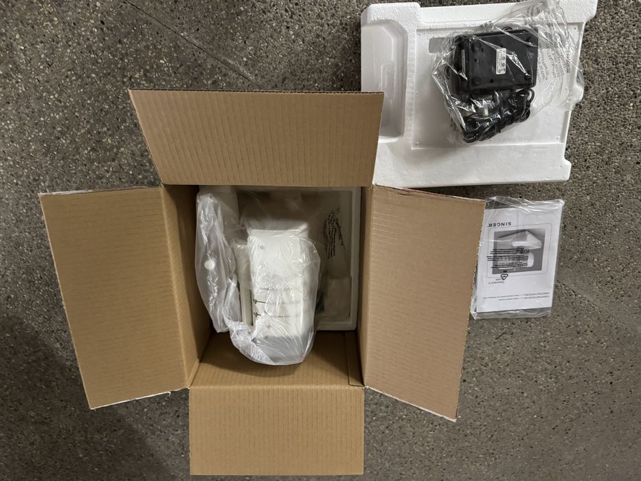 Masina surfilat Singer 14SH754