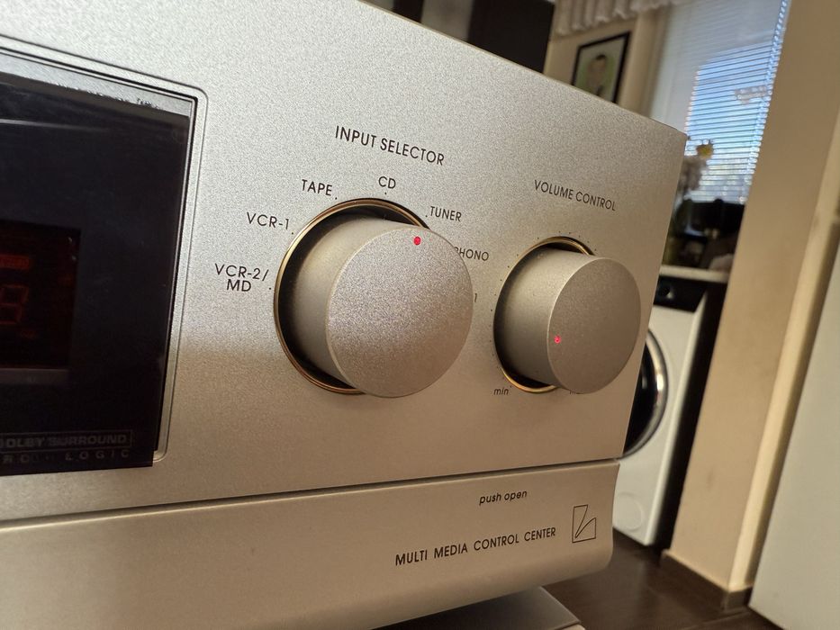 Luxman 1000 PV 1000 MV качествени компоненти