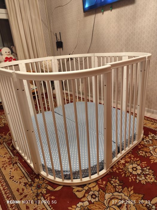 Продается манеж трансформер 8 в 1 новый цена 100000тг есть торг.