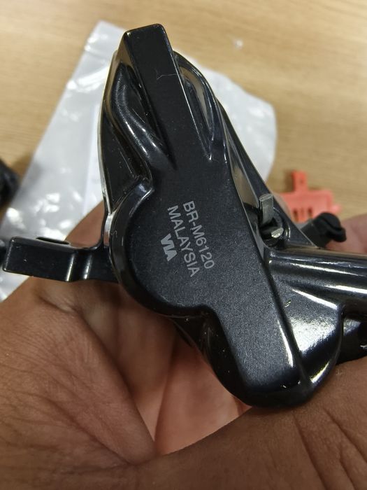 Спирачка предна Shimano Deore BL-M6100/6120 маркуч 950мм Четирибутална