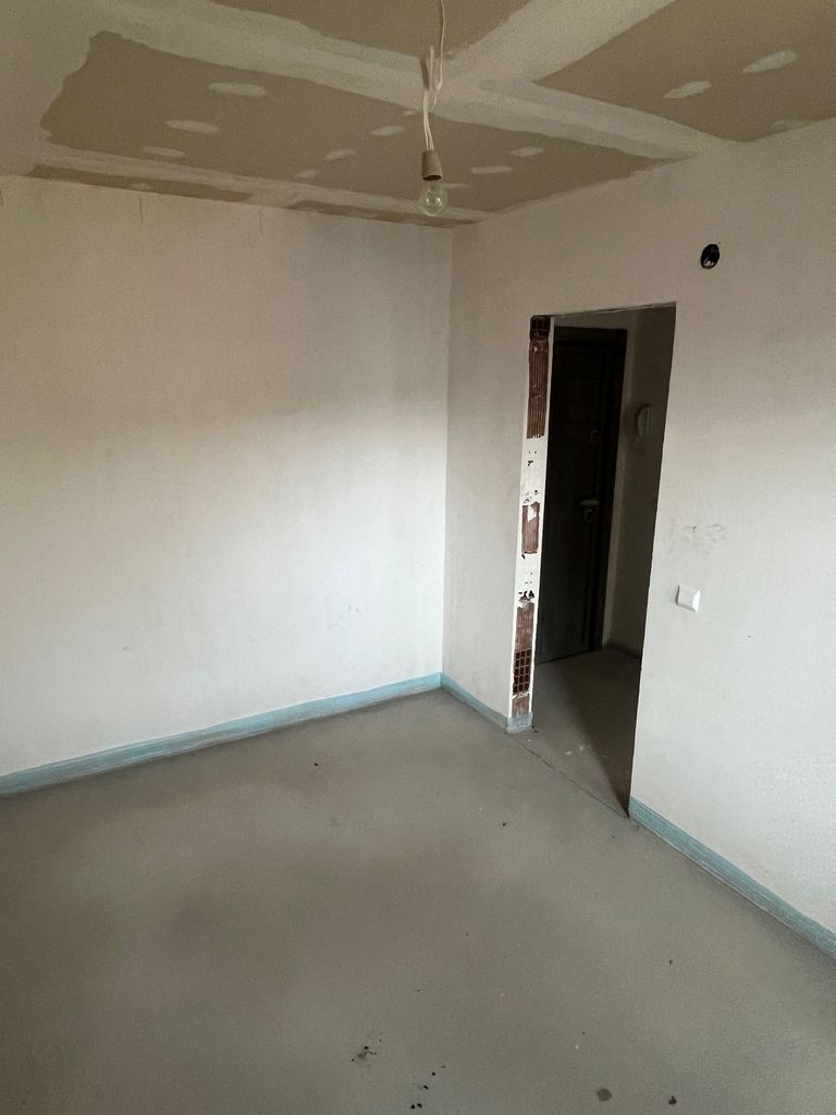 Продава се Тристаен апартамент в Асеновград - 103 кв.м за 1250 €/кв.м - Снимка #15