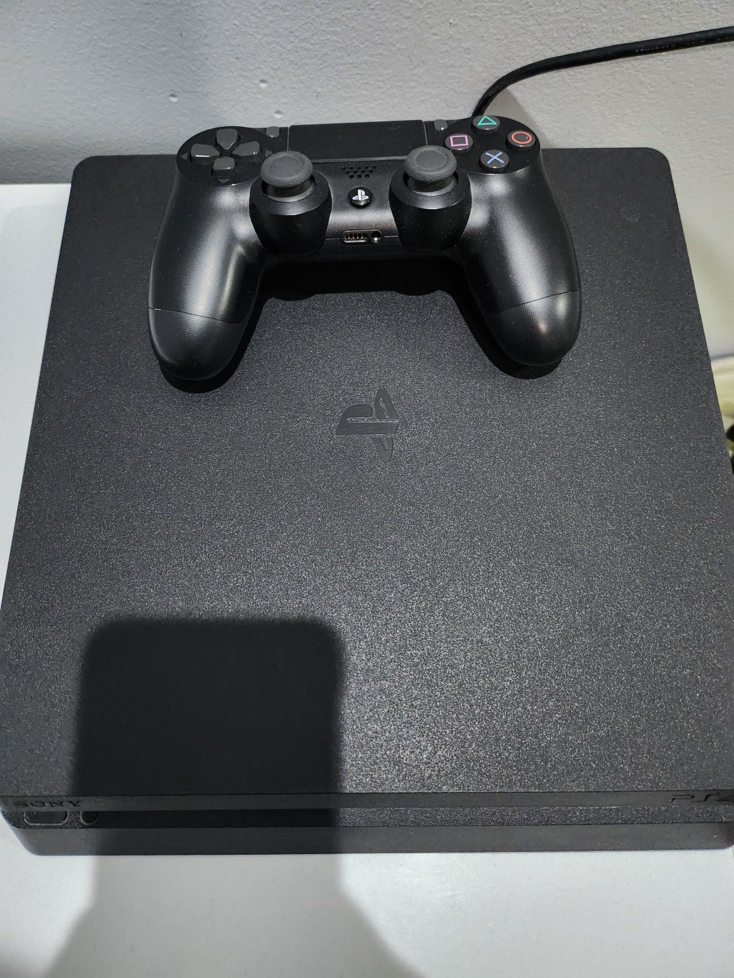 Sony Playstation 4 Slim