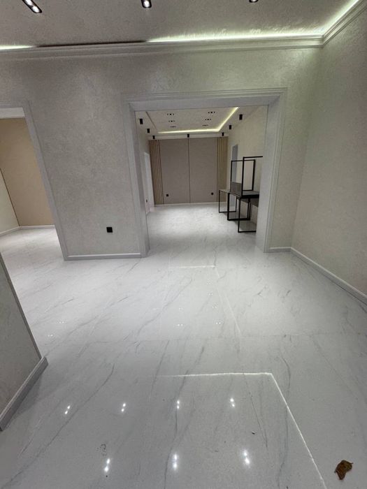 Юнусобод 8 квартал / 90м2 Нежилое продаётся