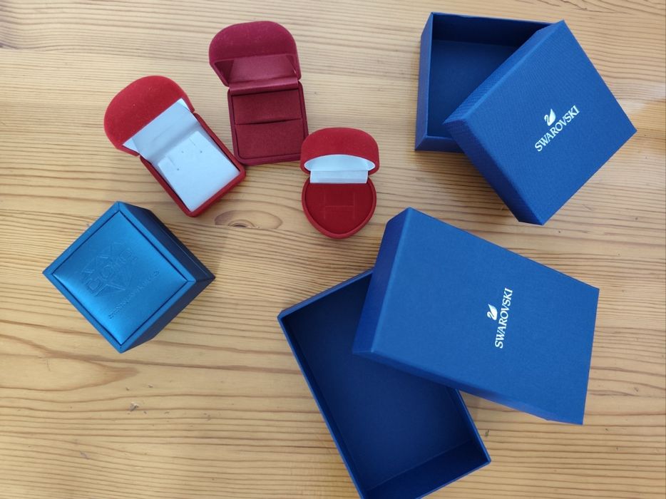 Кутии за бижута Swarovski, Goto и др