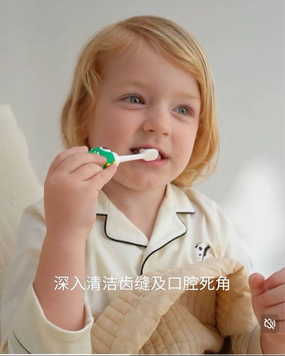 EMXEE嫚熙 болалар учун “Дино” шаклдаги ультра юмшоқ тиш щёткаси