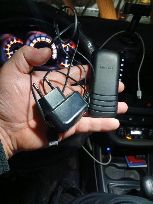 Продам телефон Samsung