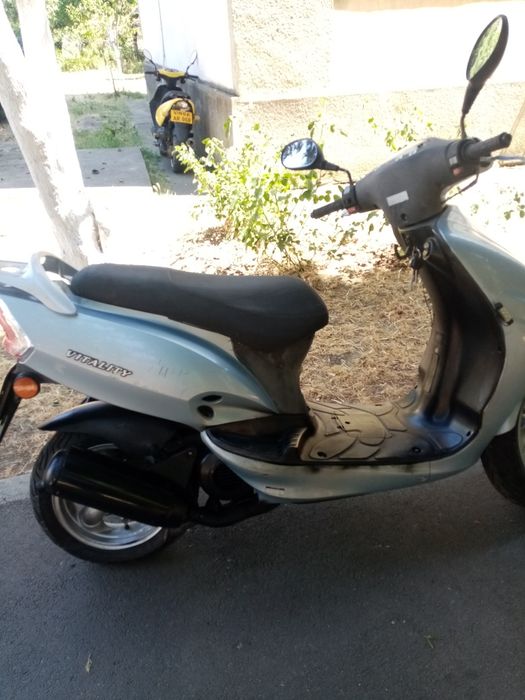 Vînd scuter kimco de 49 2t