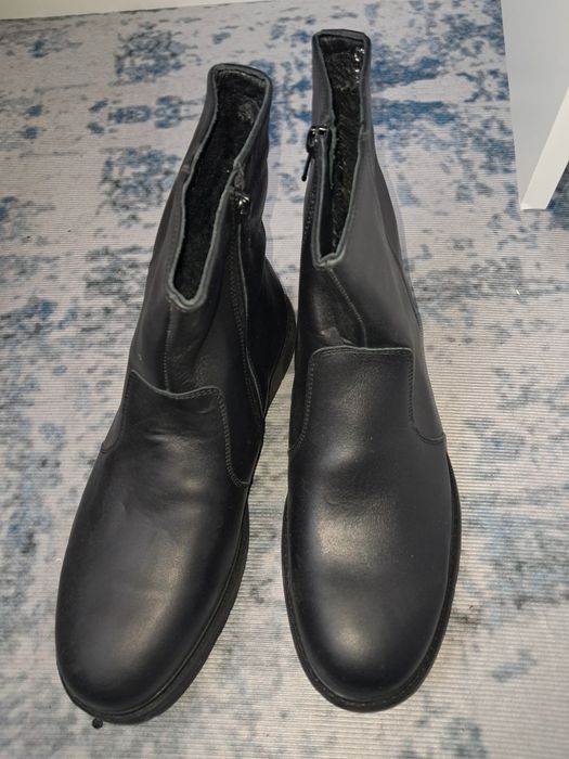 Продам ботинки зимние новые