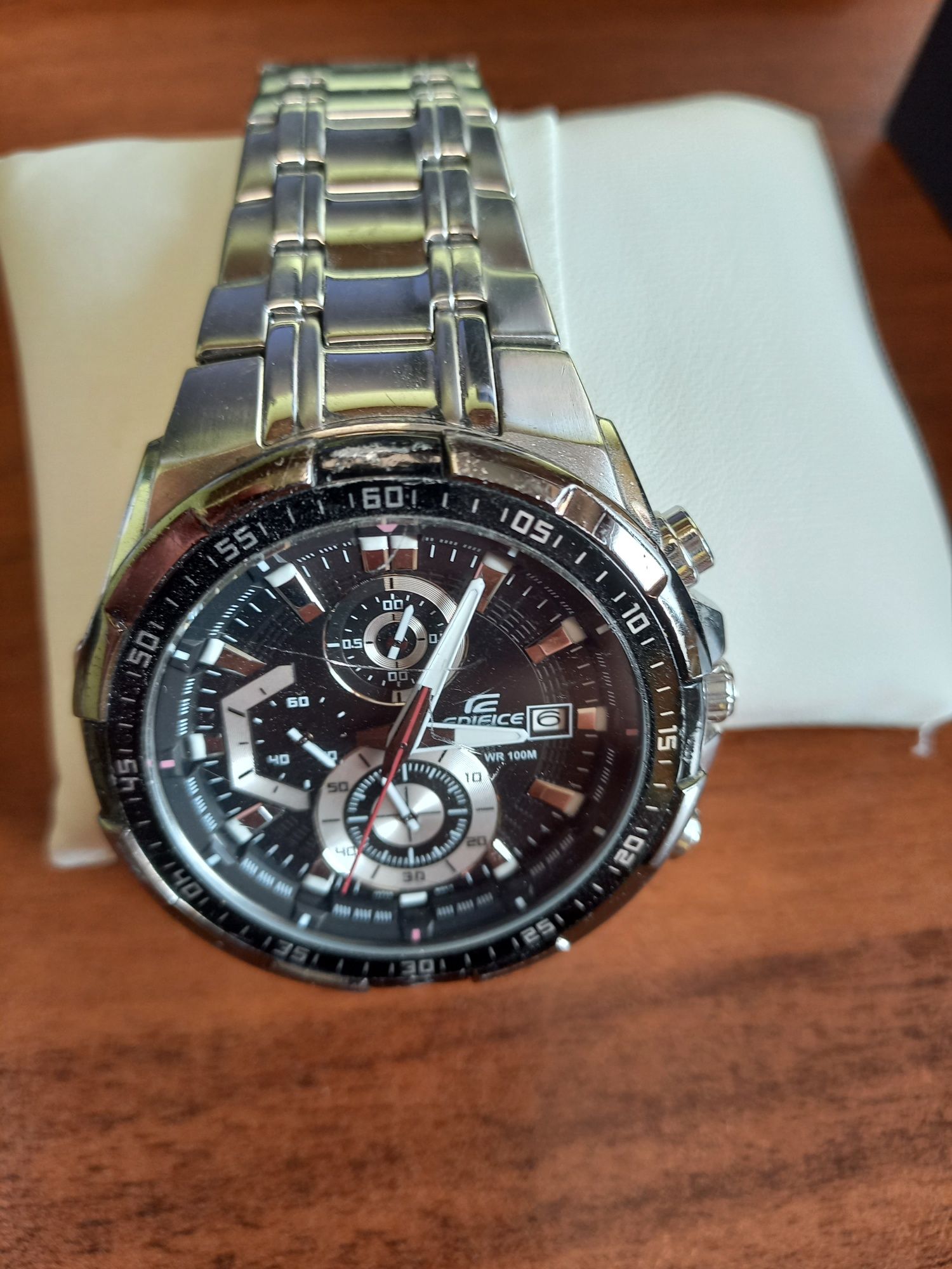 Часовник casio edifice