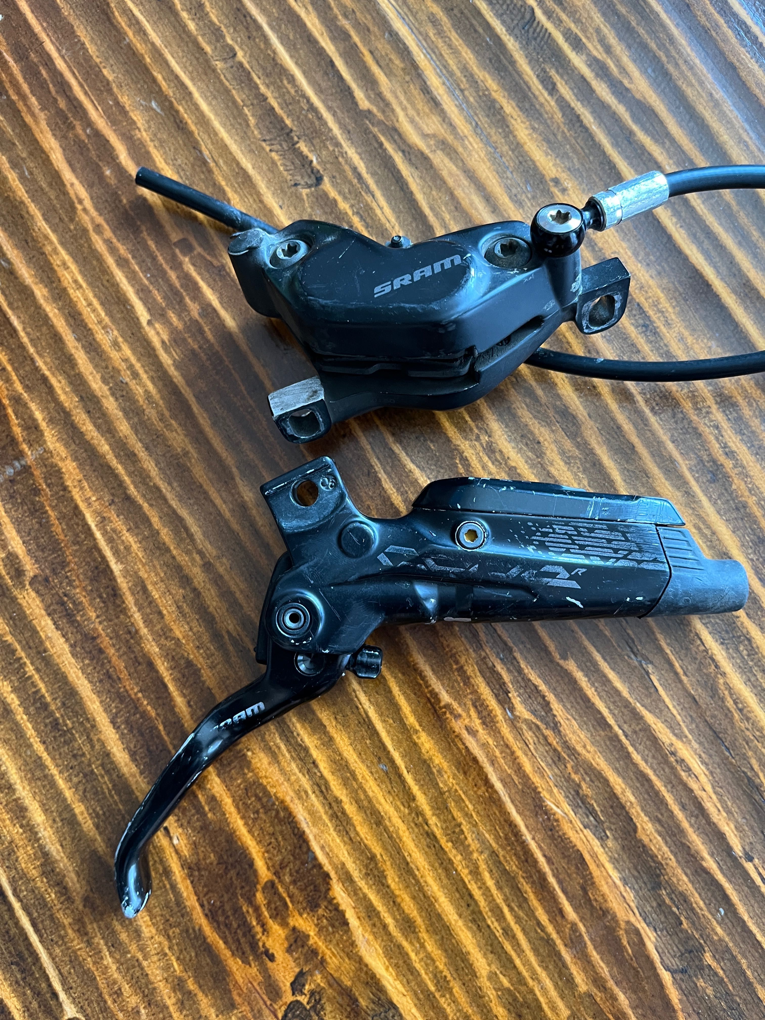 Спирачки Sram Code R + 2 ротора 200мм