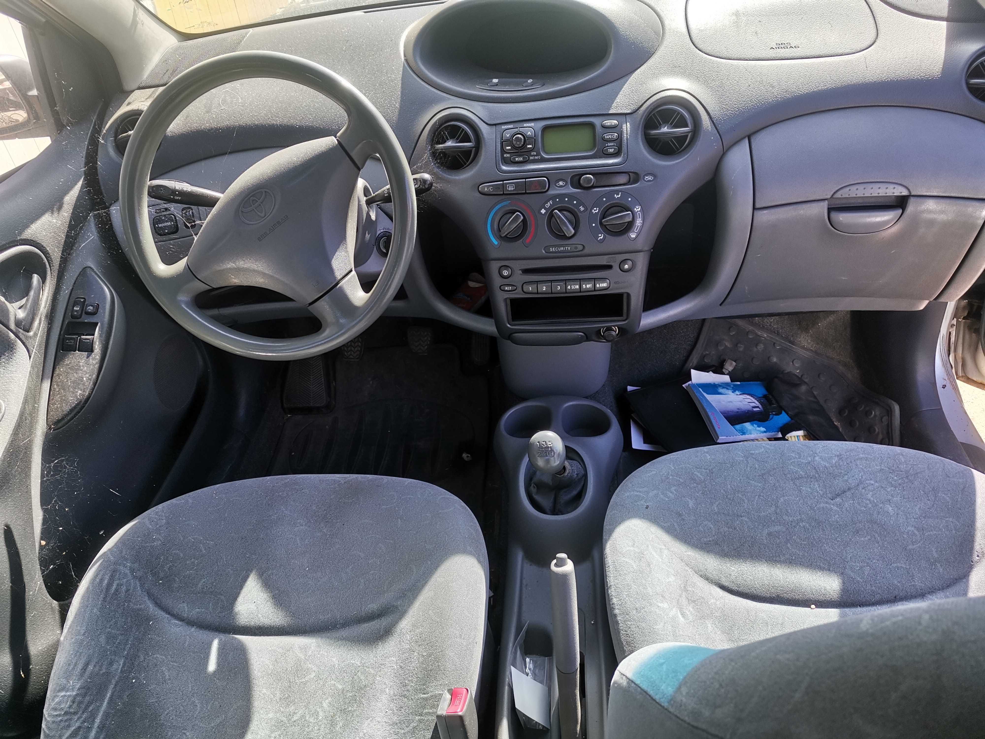 Toyota Yaris 1.0 68 кс. - за части