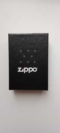 Зажигалка Zippo бензиновая