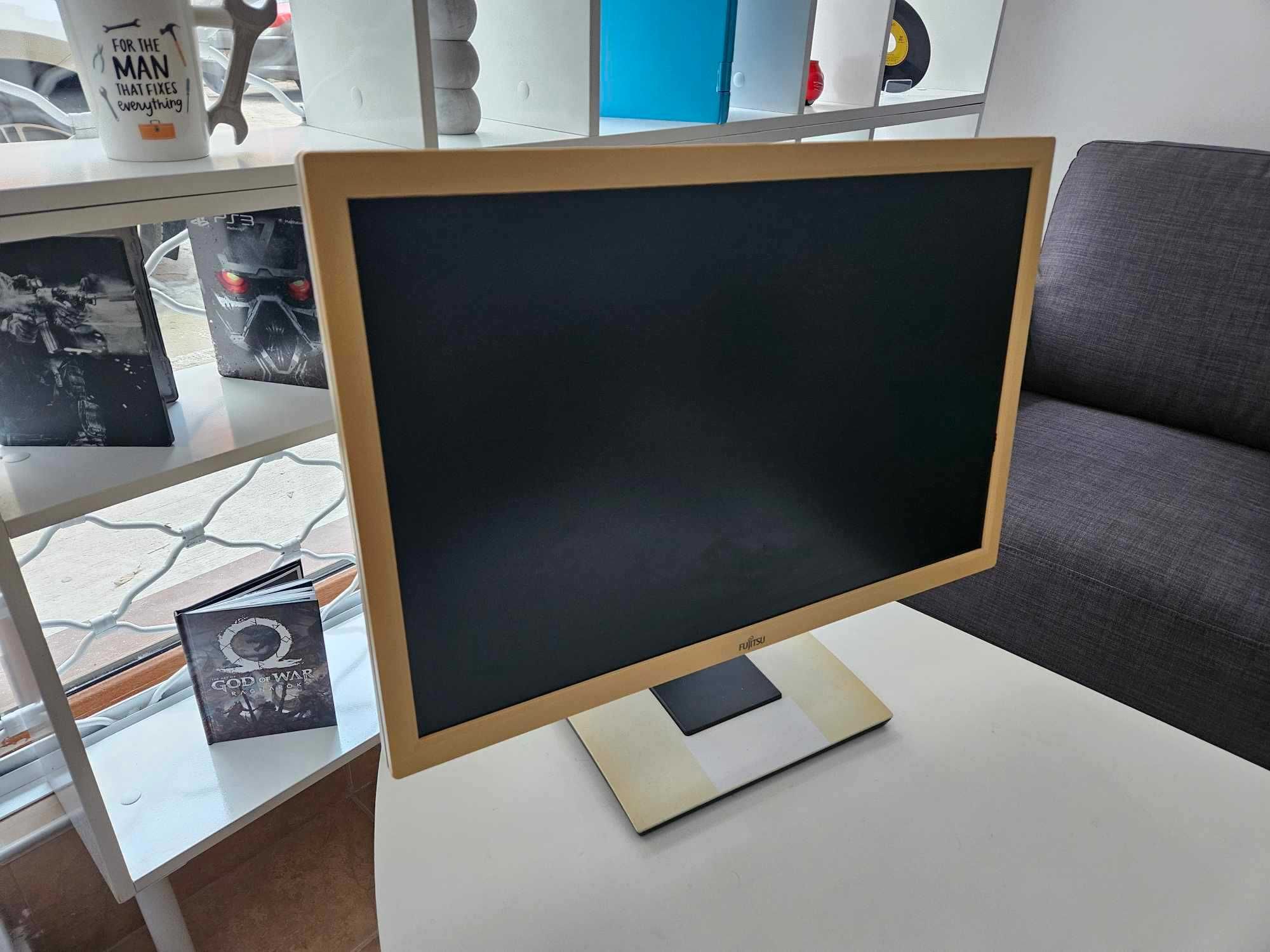 Монитор Fujitsu B22W-5 ECO 22" инча + кабели