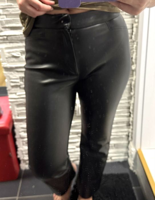 Кожен панталон Stradivarius, размер 36/С