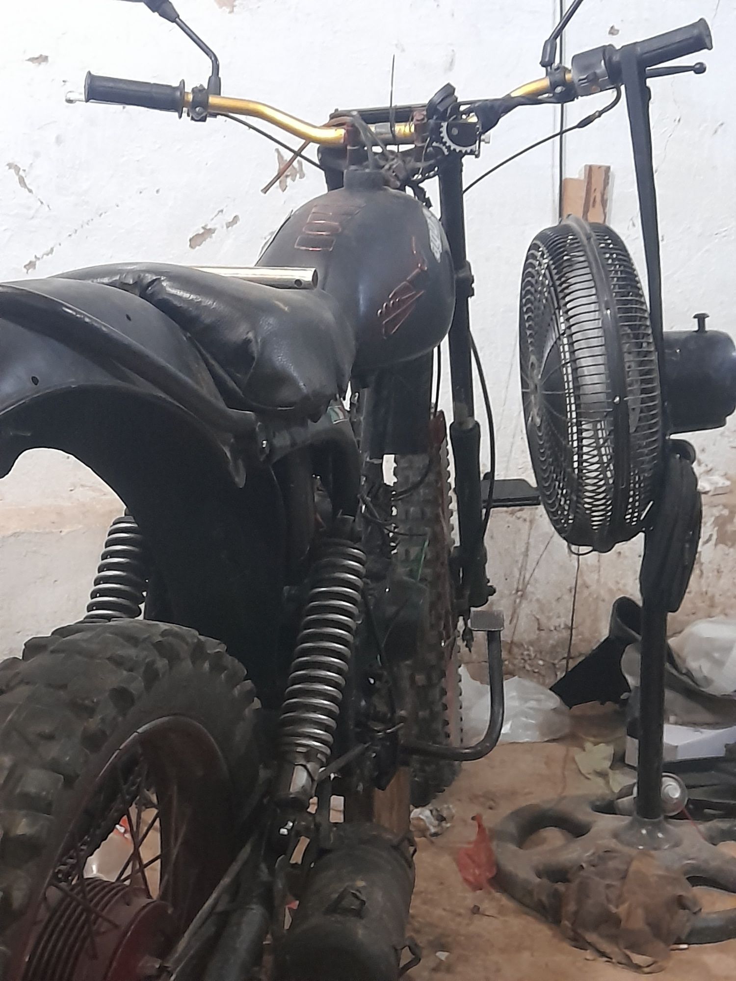 Motatsikl Enduro cezet kross YAXSHILAB ÕQIB KEYIN TEL QLIYLA