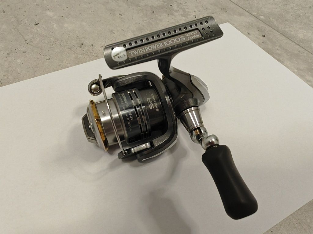 Mulineta spinning Shimano Twin Power 1000s JDM